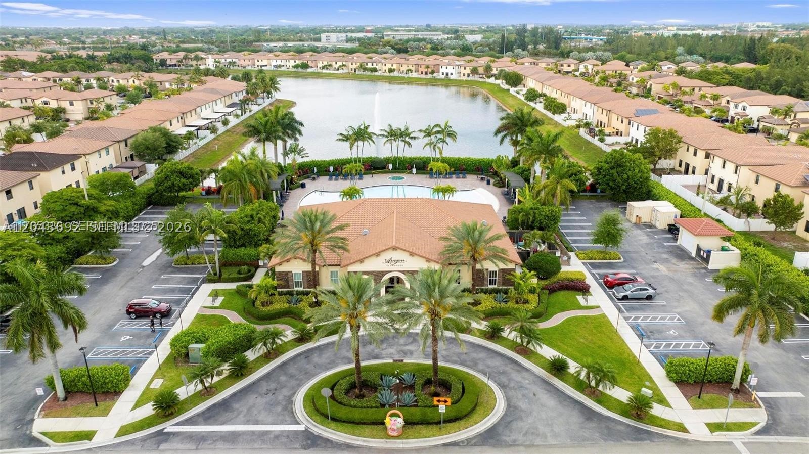 BELLAGIO VILLAS - Residential