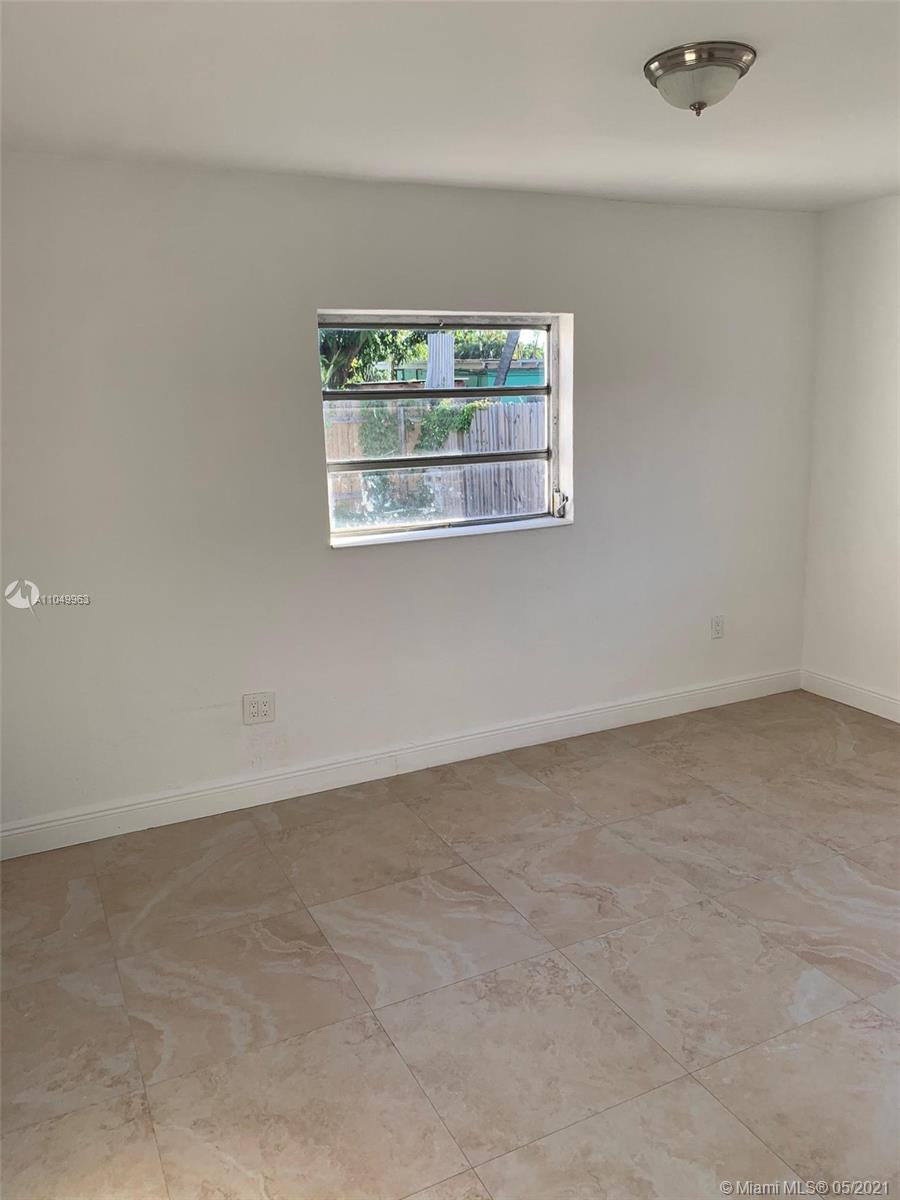 W MIAMI SHORES SEC B - Residential
