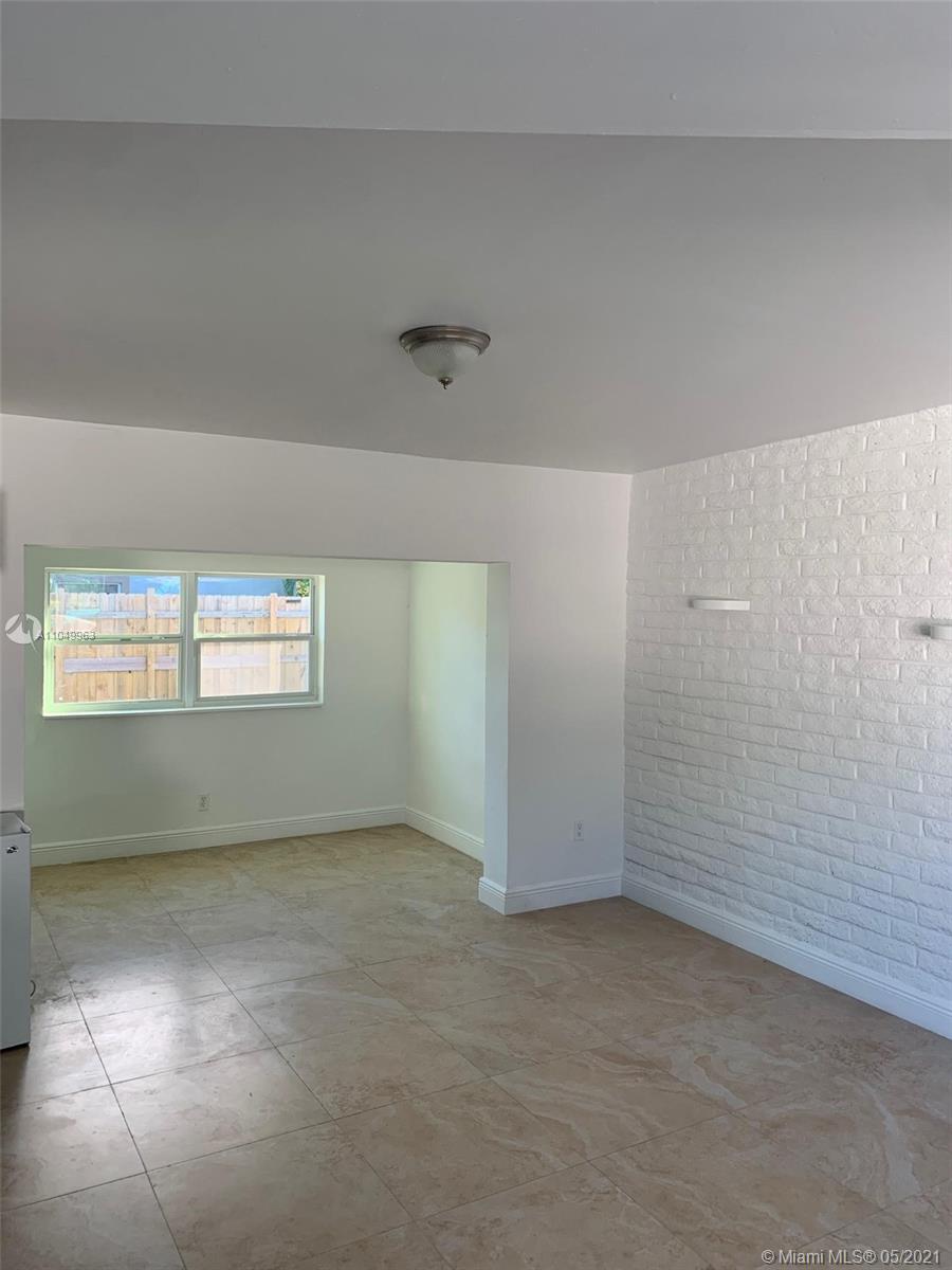 W MIAMI SHORES SEC B - Residential