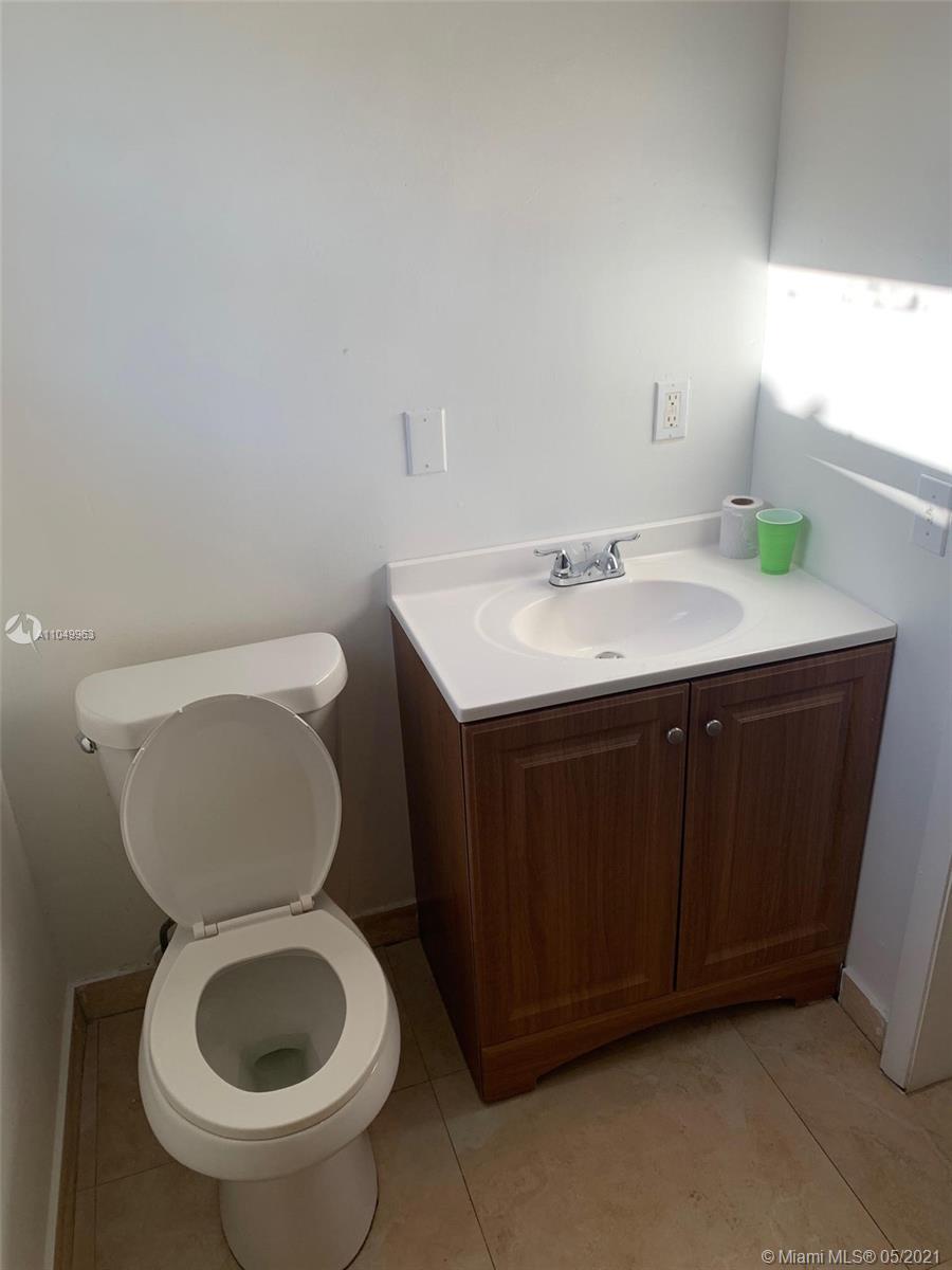 W MIAMI SHORES SEC B - Residential