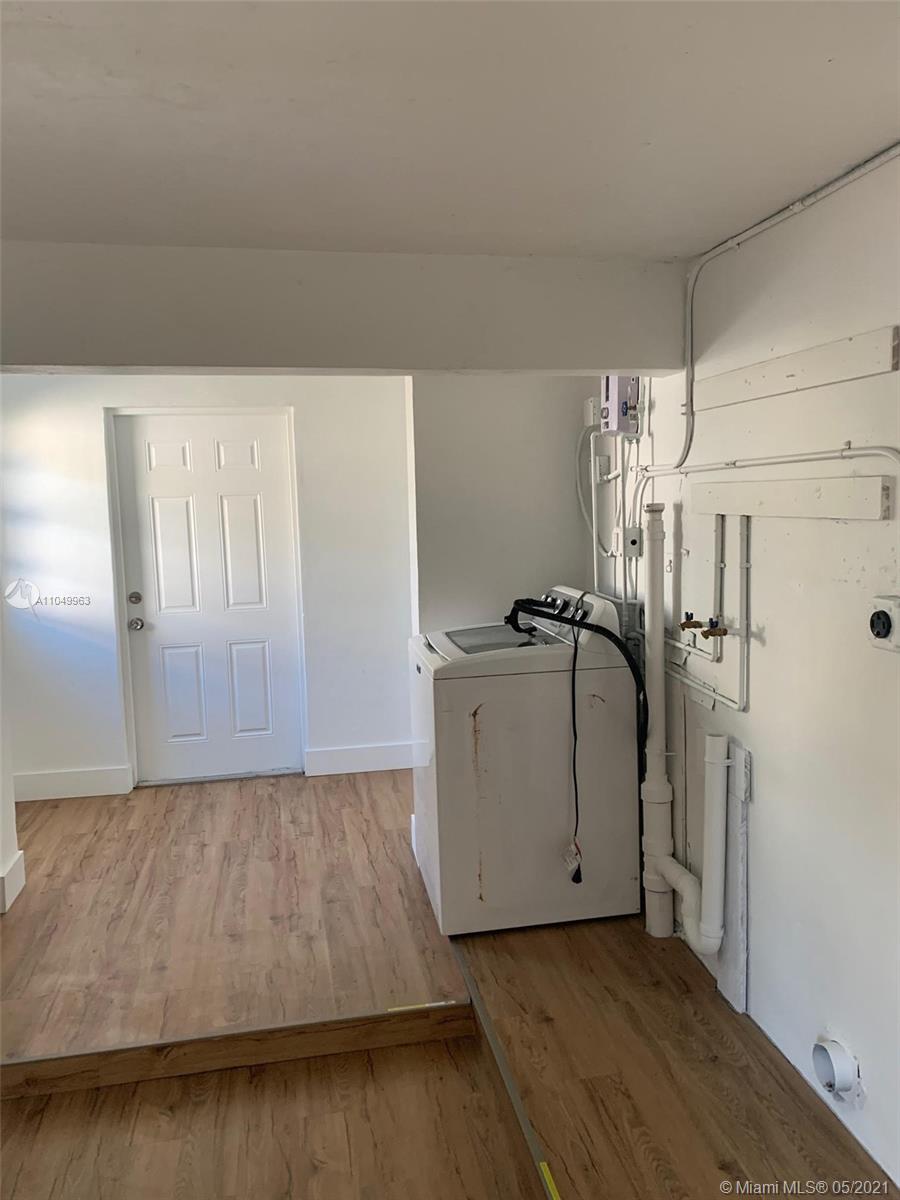 W MIAMI SHORES SEC B - Residential