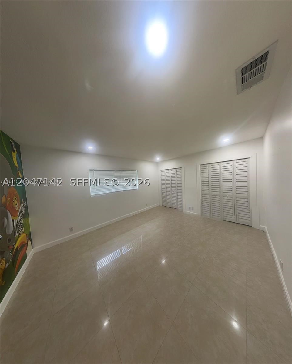 CORAL SPRINGS COUNTRY CLU - Residential Lease