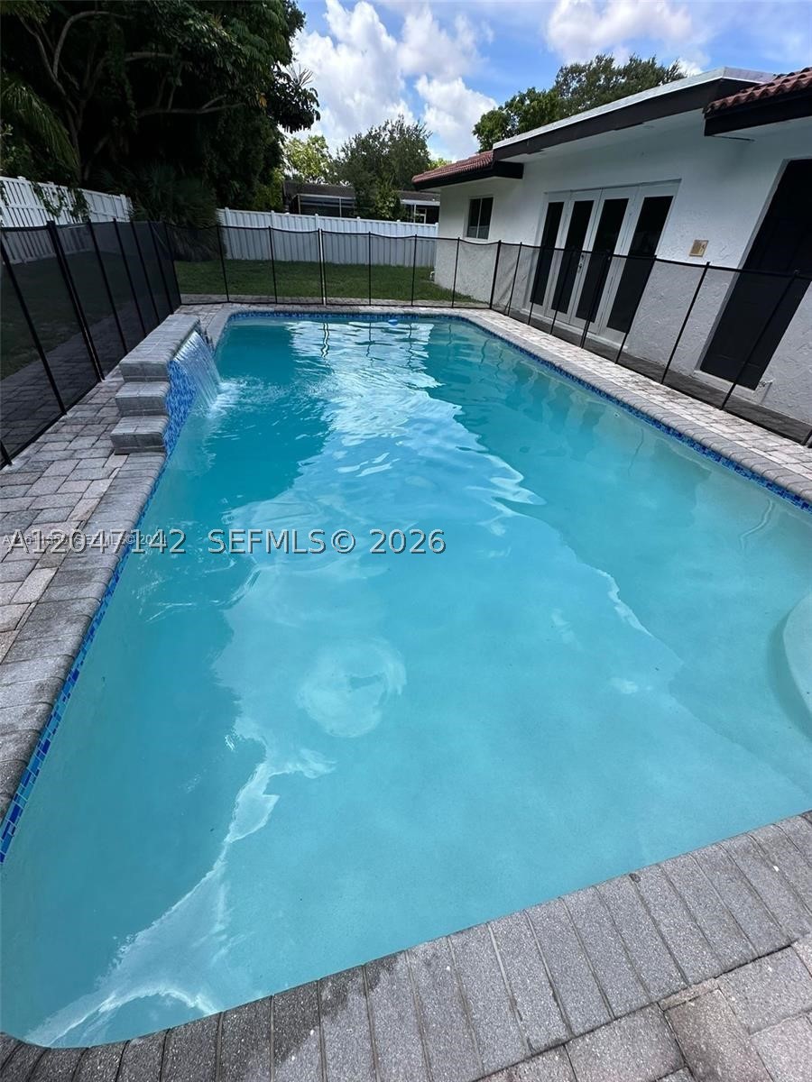 CORAL SPRINGS COUNTRY CLU - Residential Lease