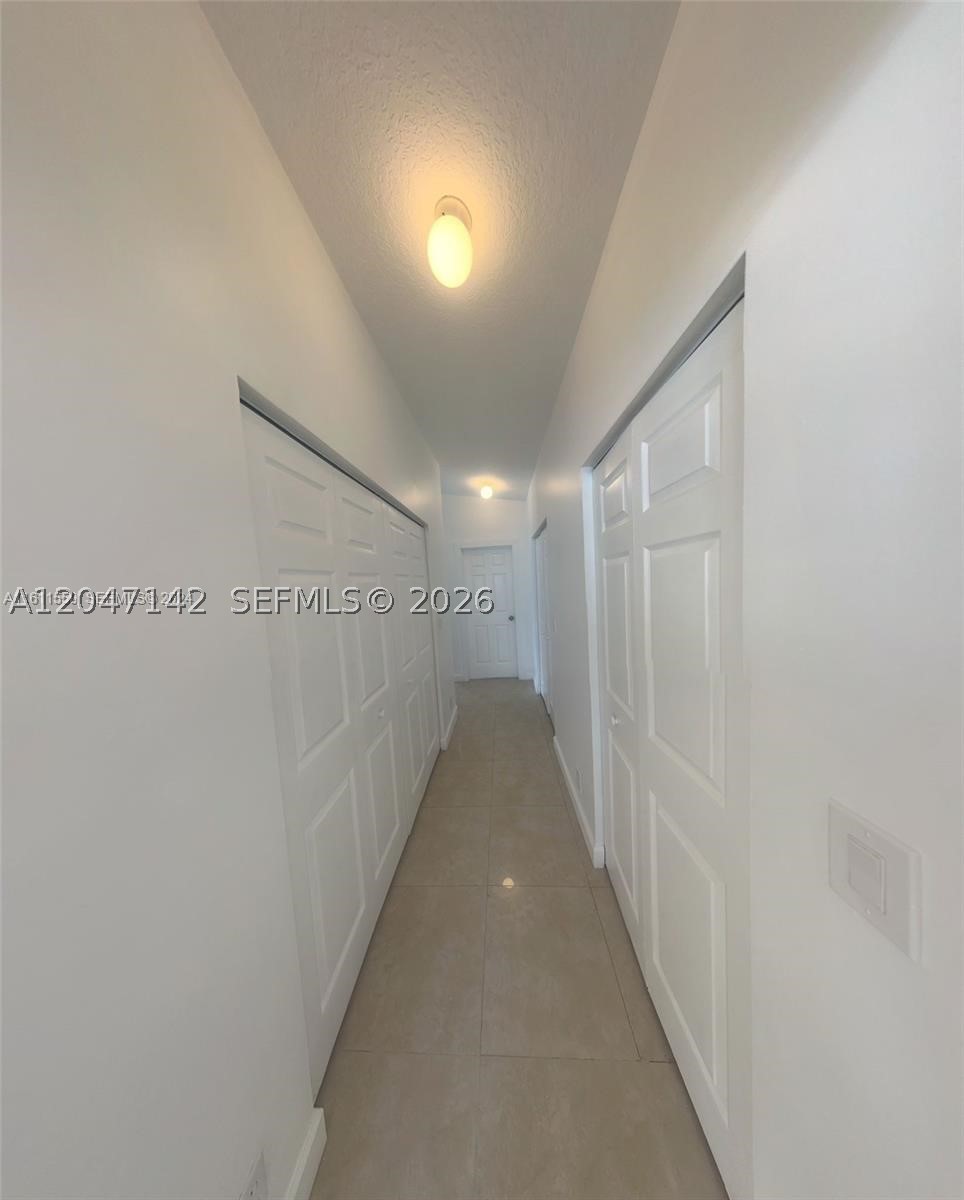 CORAL SPRINGS COUNTRY CLU - Residential Lease