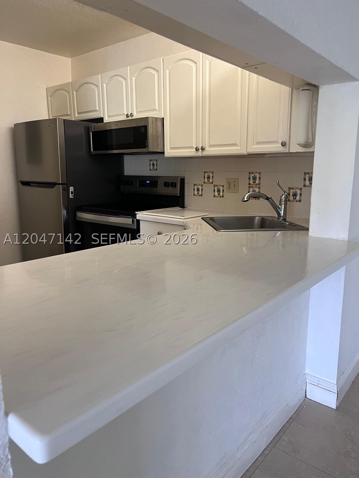 CORAL SPRINGS COUNTRY CLU - Residential Lease