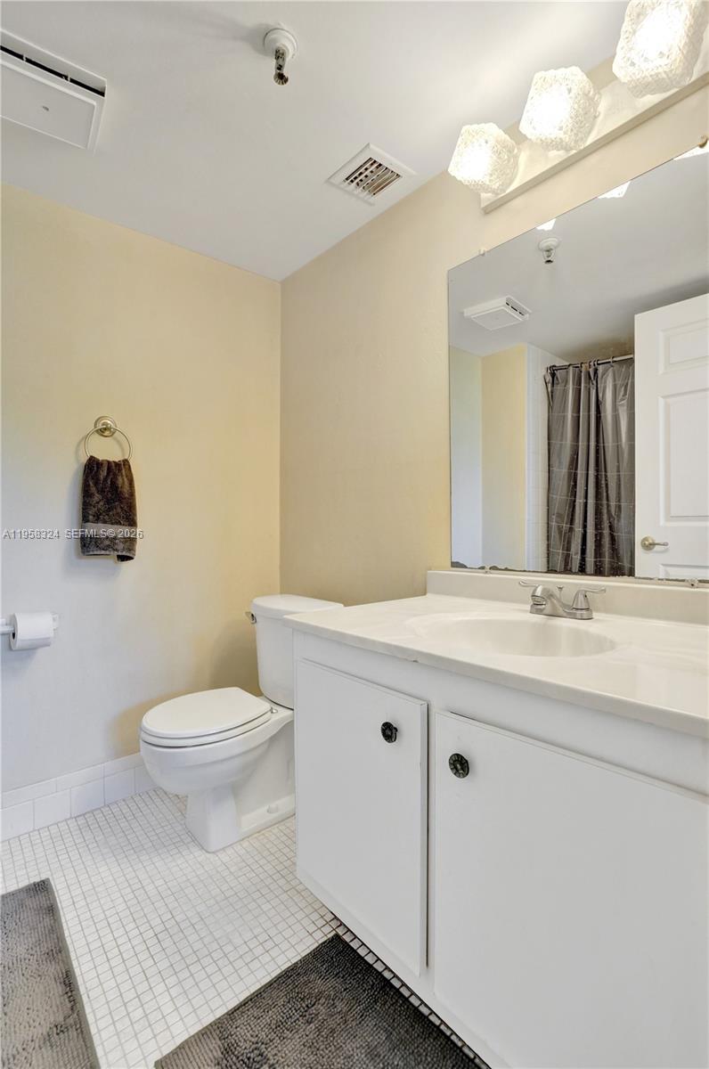 WATERS EDGE TOWERS CONDO - Residential