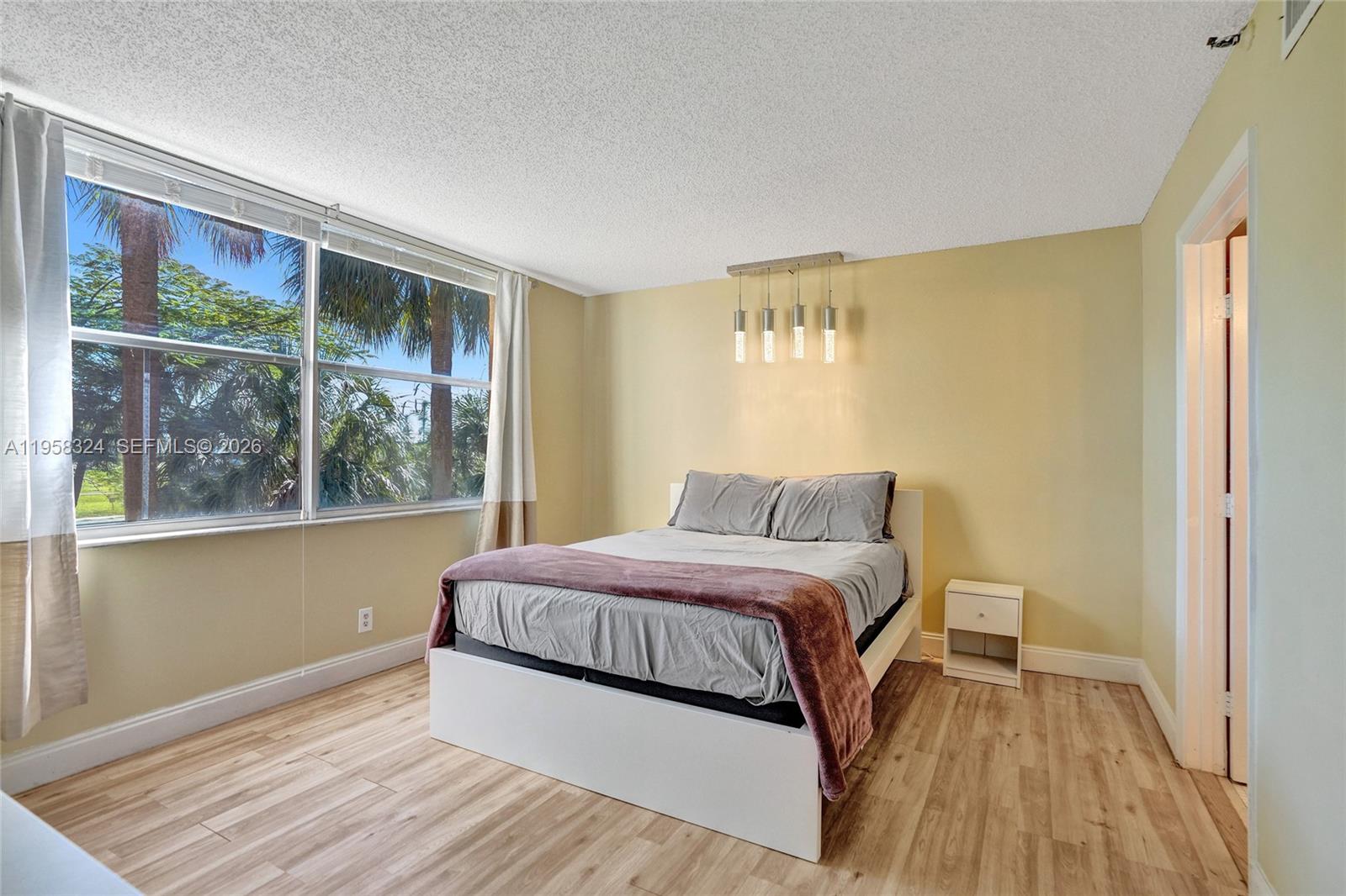 WATERS EDGE TOWERS CONDO - Residential