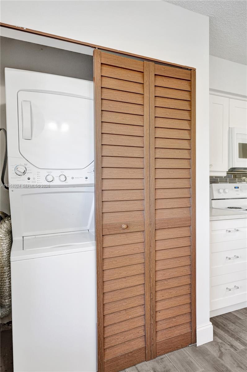 WATERS EDGE TOWERS CONDO - Residential