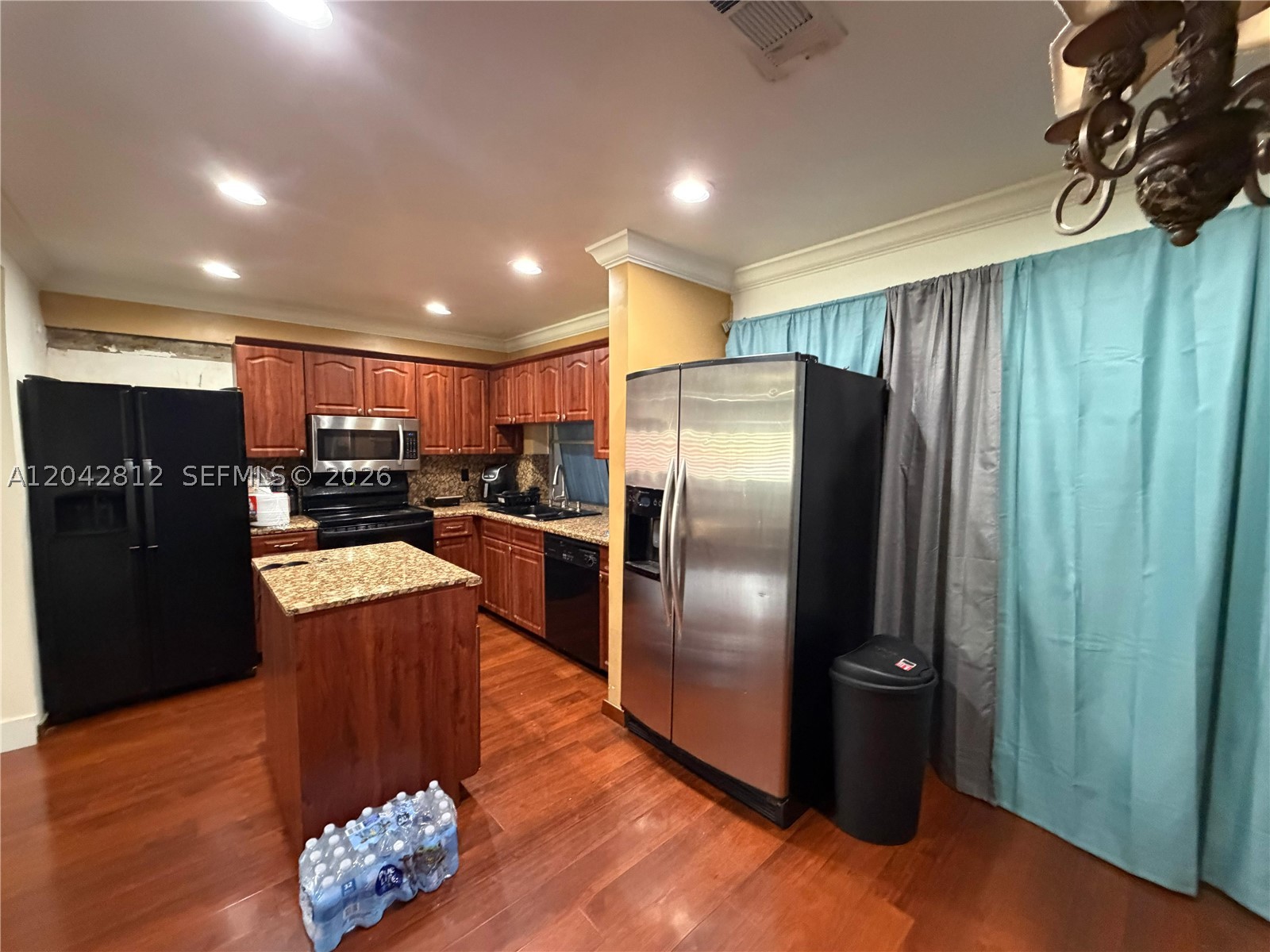 HILLMONT MIDDLE RIVER VIS - Residential
