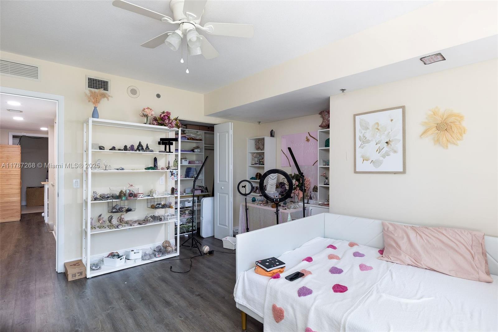 TAO SAWGRASS CONDOMINIUM - Residential