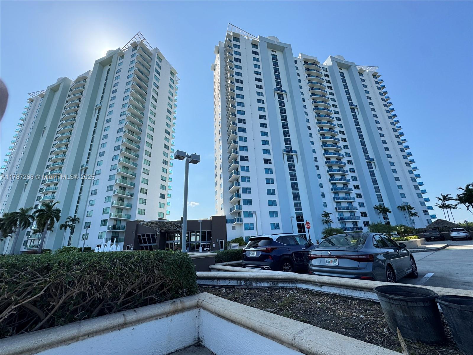 TAO SAWGRASS CONDOMINIUM - Residential