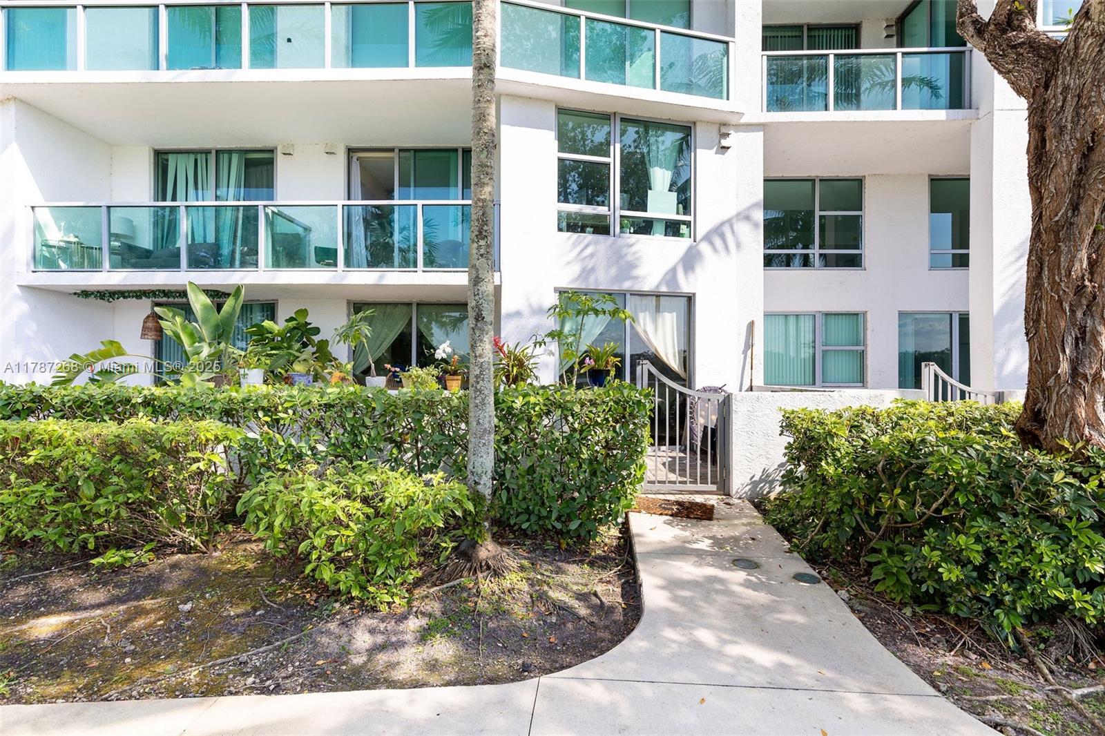 TAO SAWGRASS CONDOMINIUM - Residential