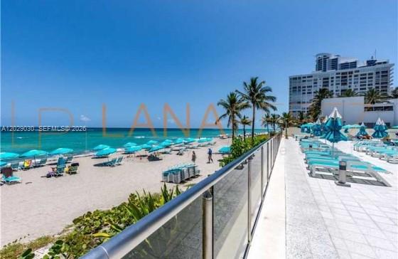 WAVE CONDO - Residential