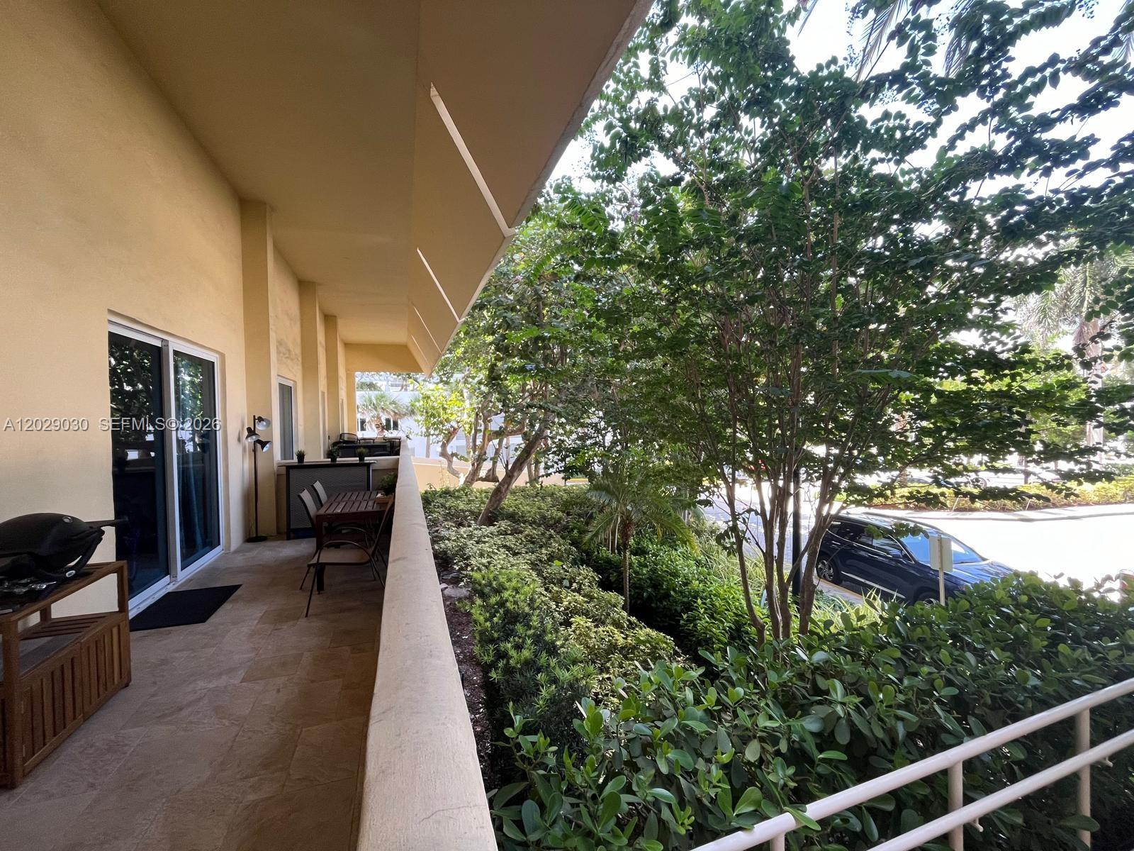 WAVE CONDO - Residential