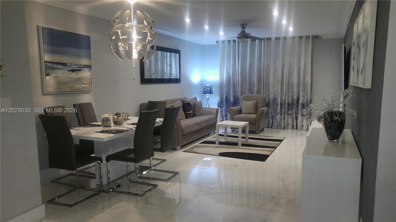 WAVE CONDO - Residential