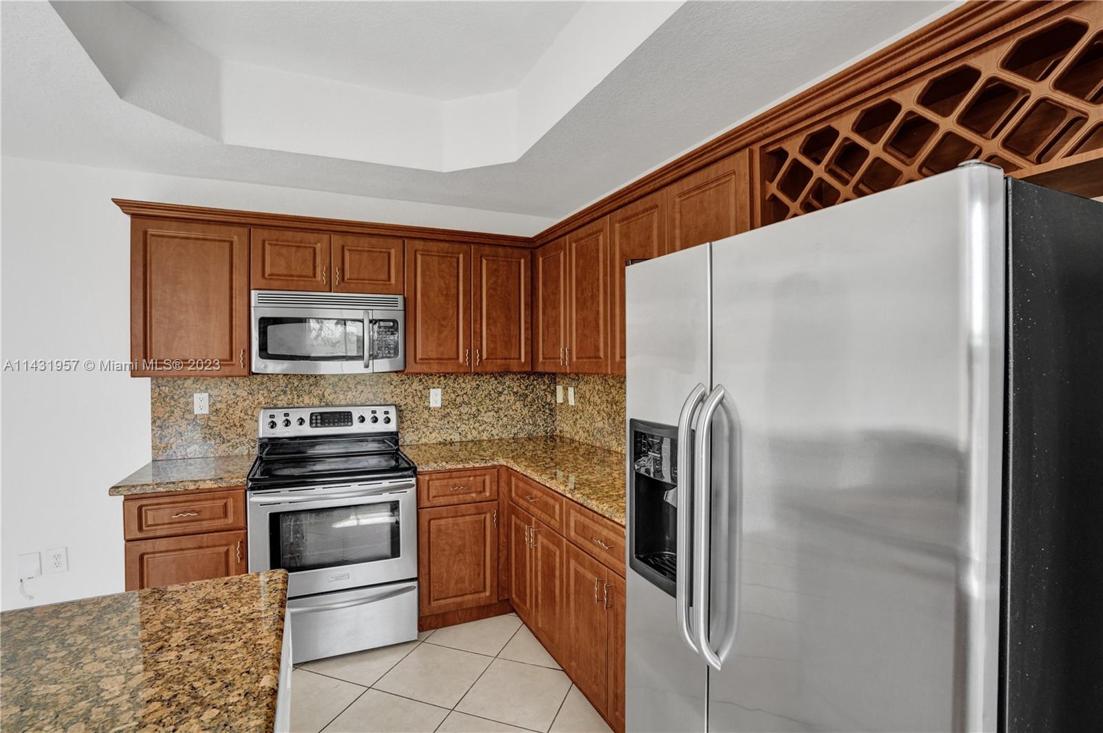 PEMBROKE CAY CONDO - Residential Lease