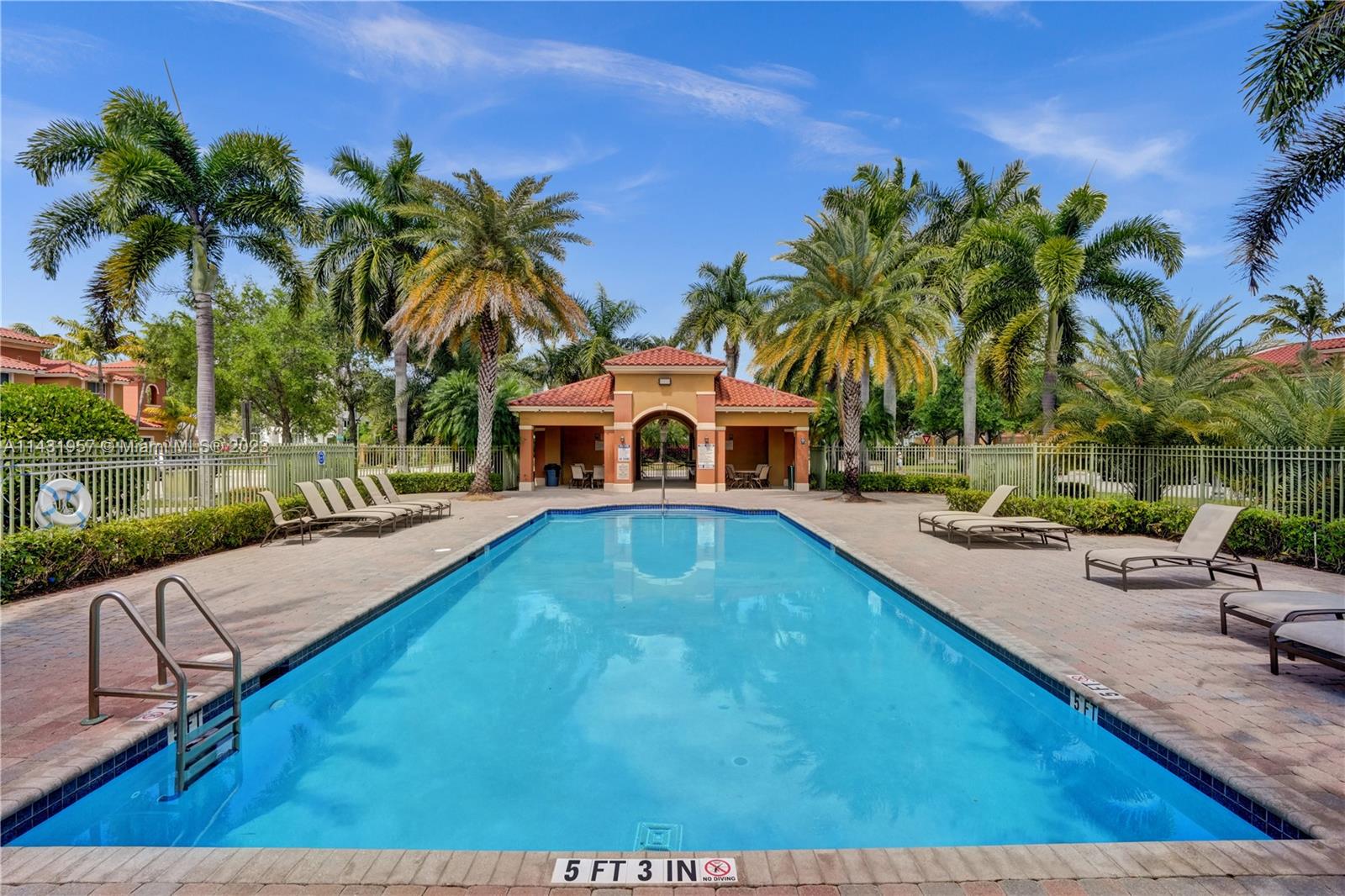 PEMBROKE CAY CONDO - Residential Lease