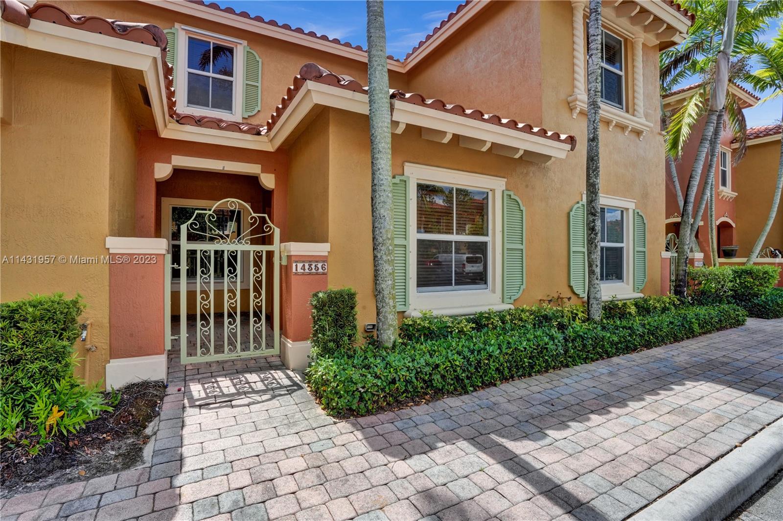 PEMBROKE CAY CONDO - Residential Lease