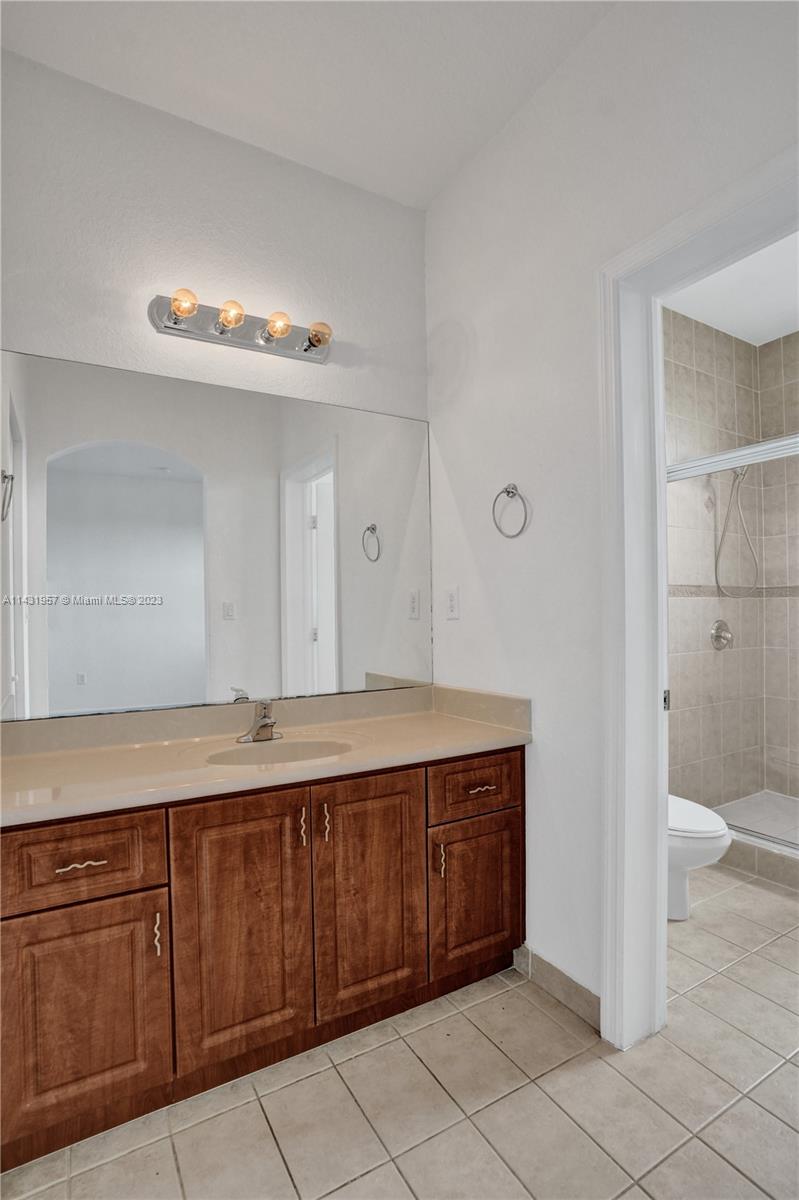 PEMBROKE CAY CONDO - Residential Lease