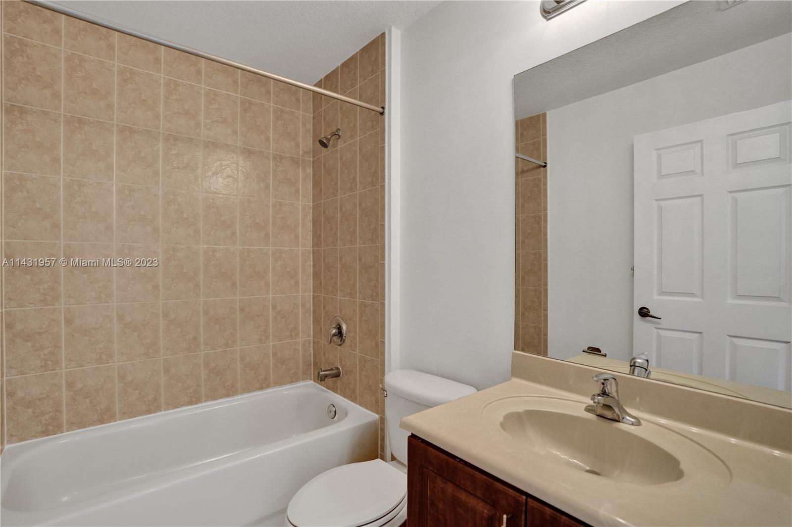 PEMBROKE CAY CONDO - Residential Lease