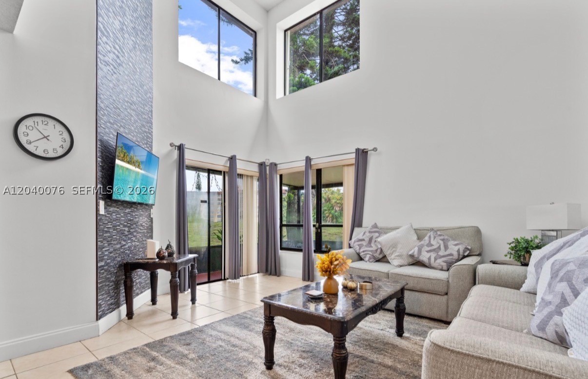 S & R OF INVERRARY - Residential