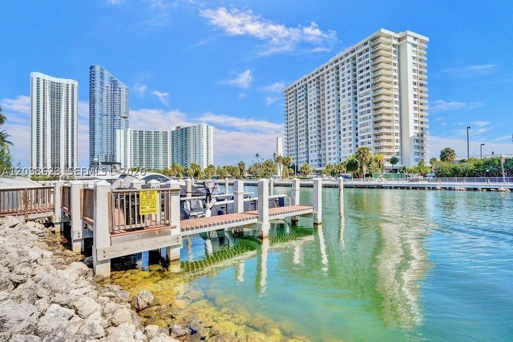 COASTAL TOWERS CONDO - Residential