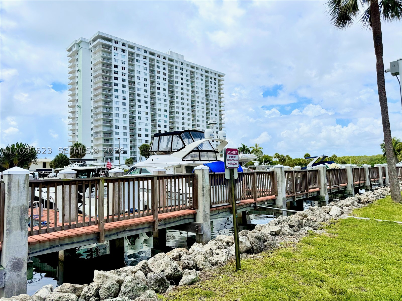 COASTAL TOWERS CONDO - Residential
