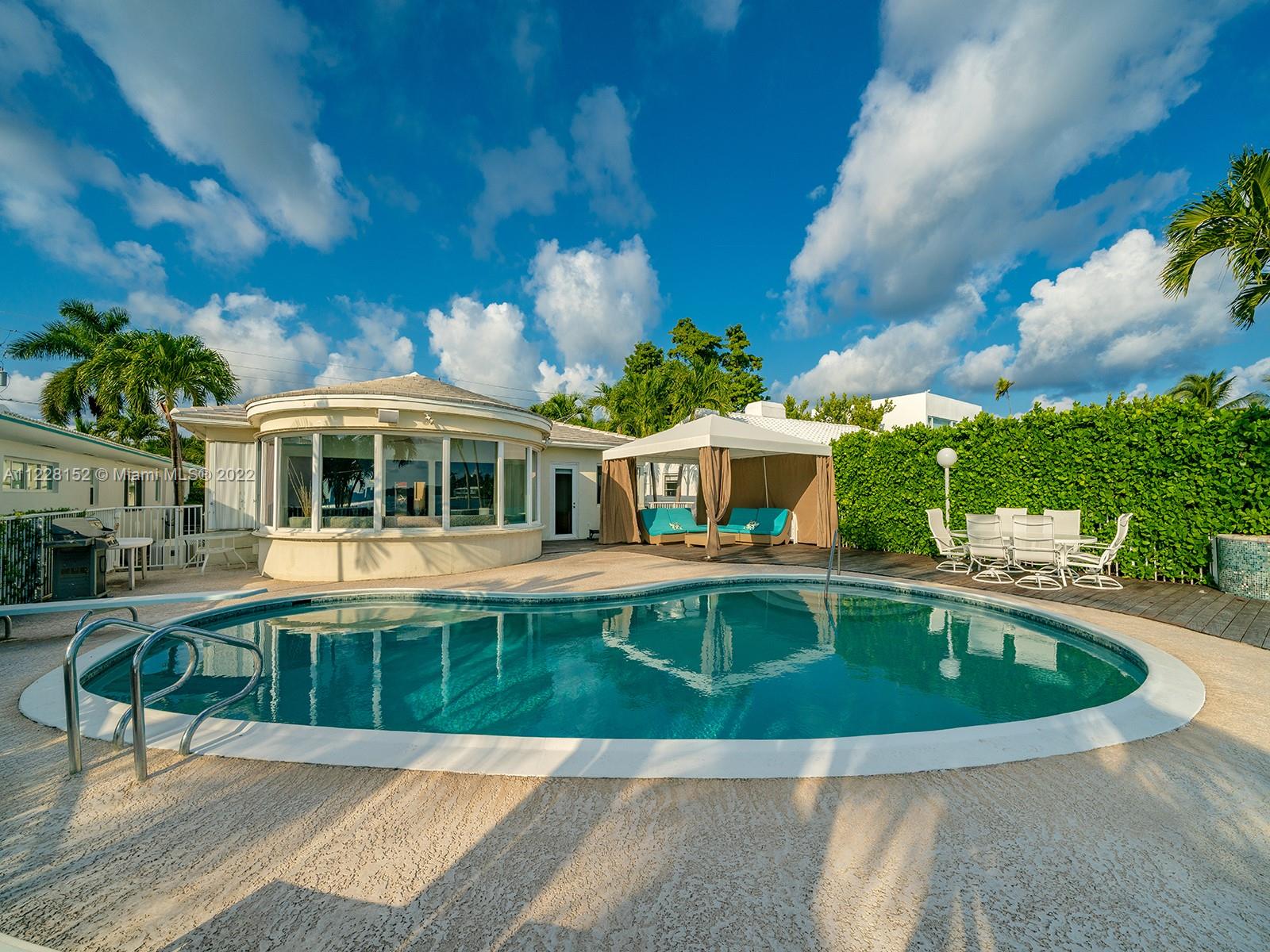 ISLE OF NORMANDY TROUVILL - Residential