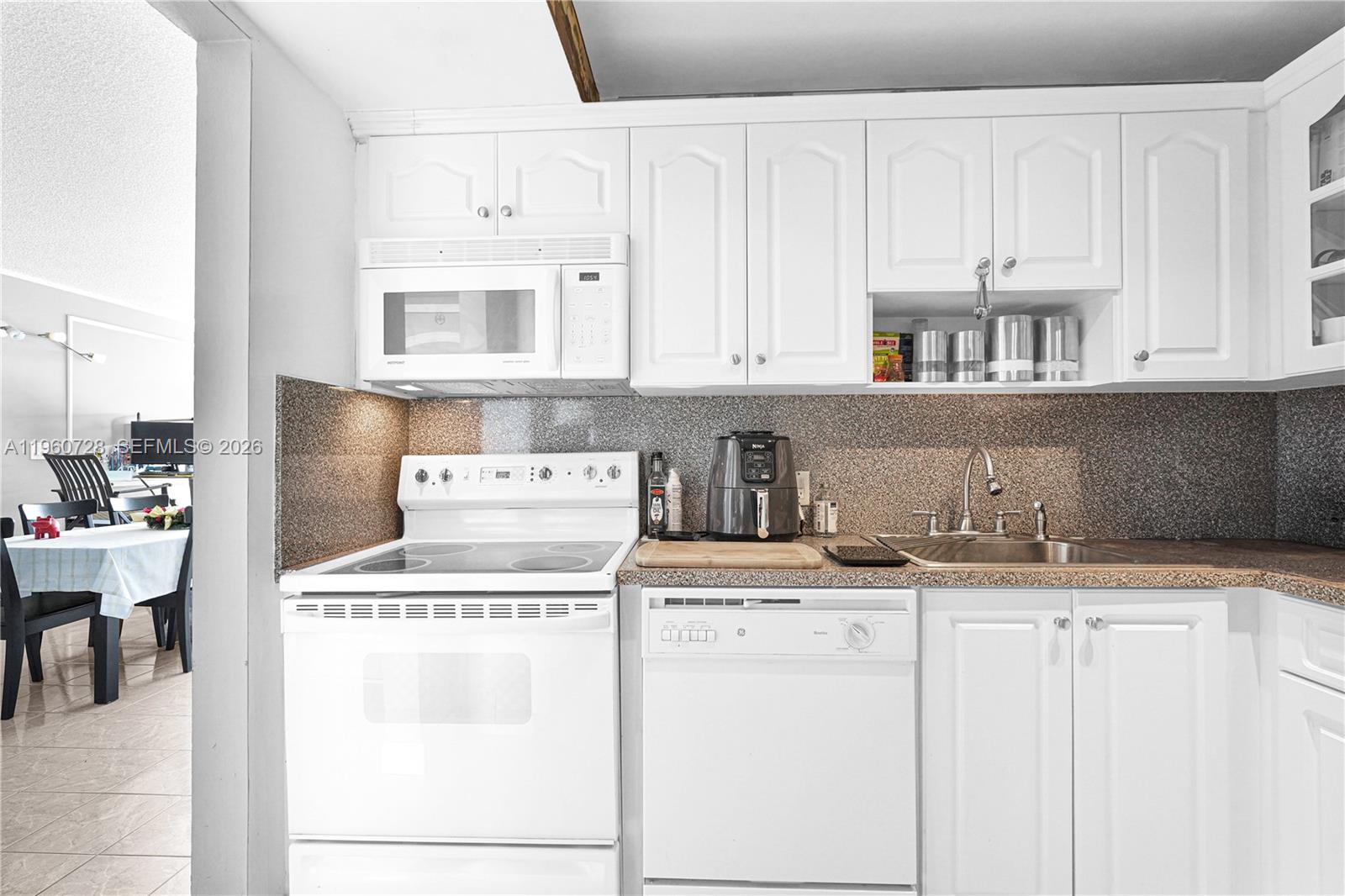 AVENTURA ELDORADO CONDO - Residential