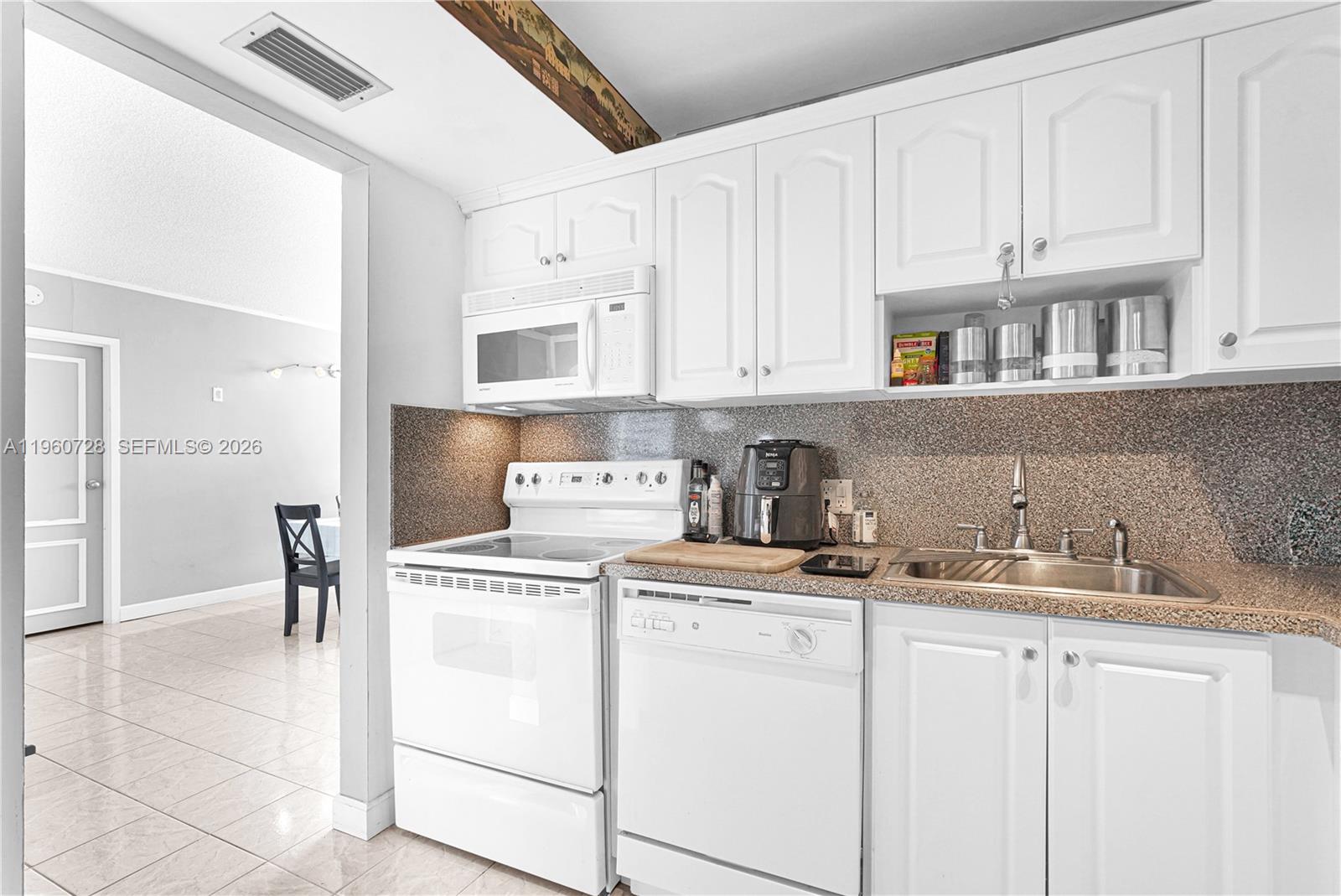 AVENTURA ELDORADO CONDO - Residential
