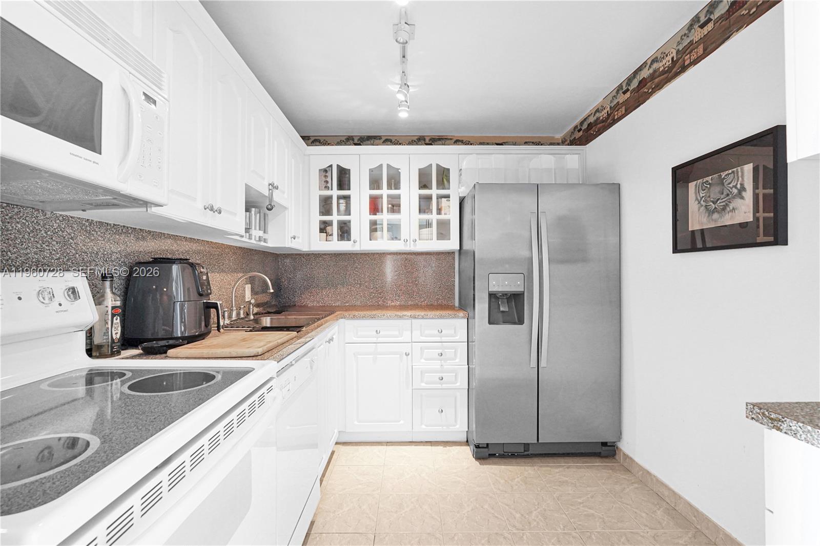 AVENTURA ELDORADO CONDO - Residential