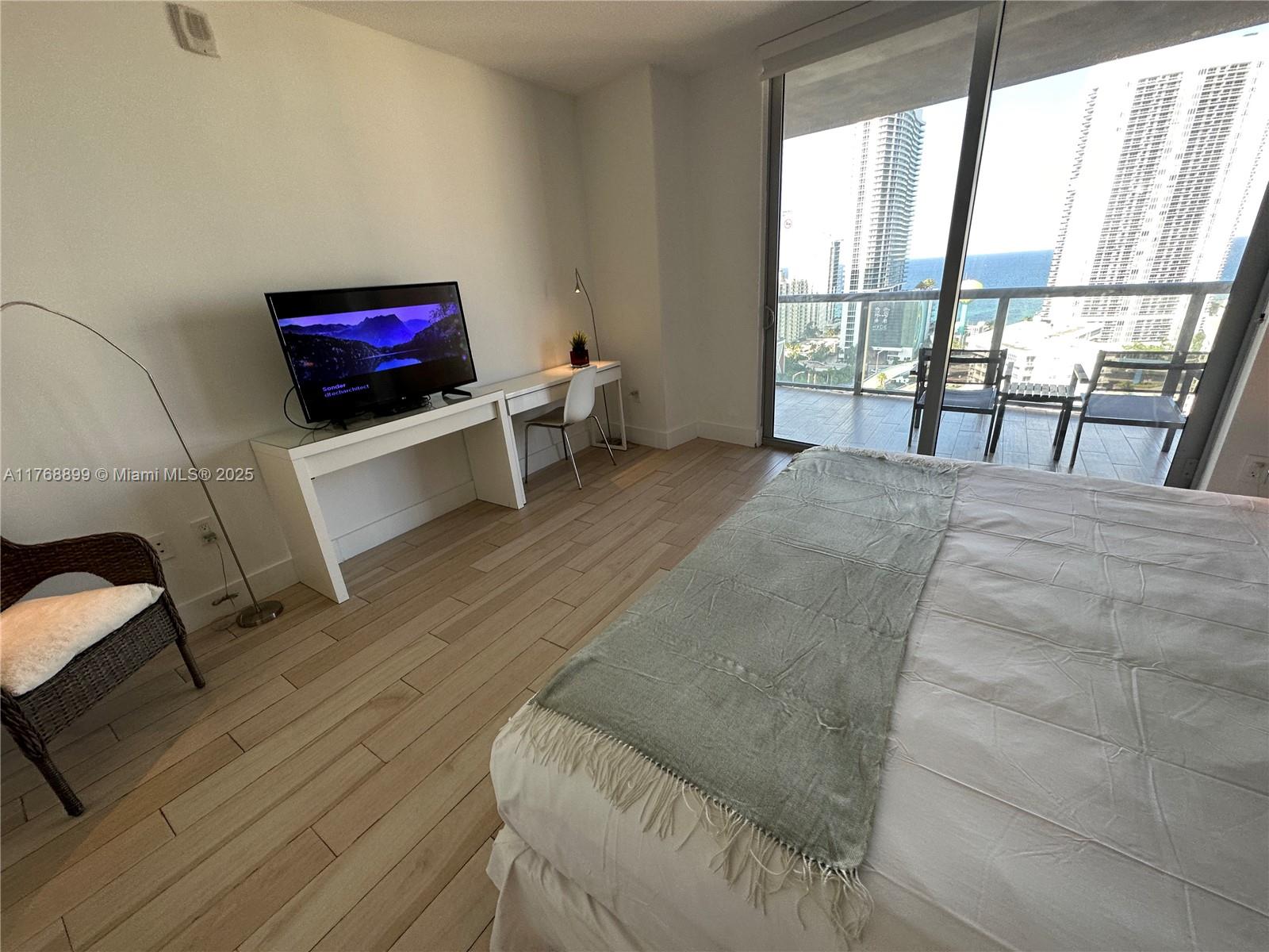 BEACHWALK CONDOMINIUM - Residential