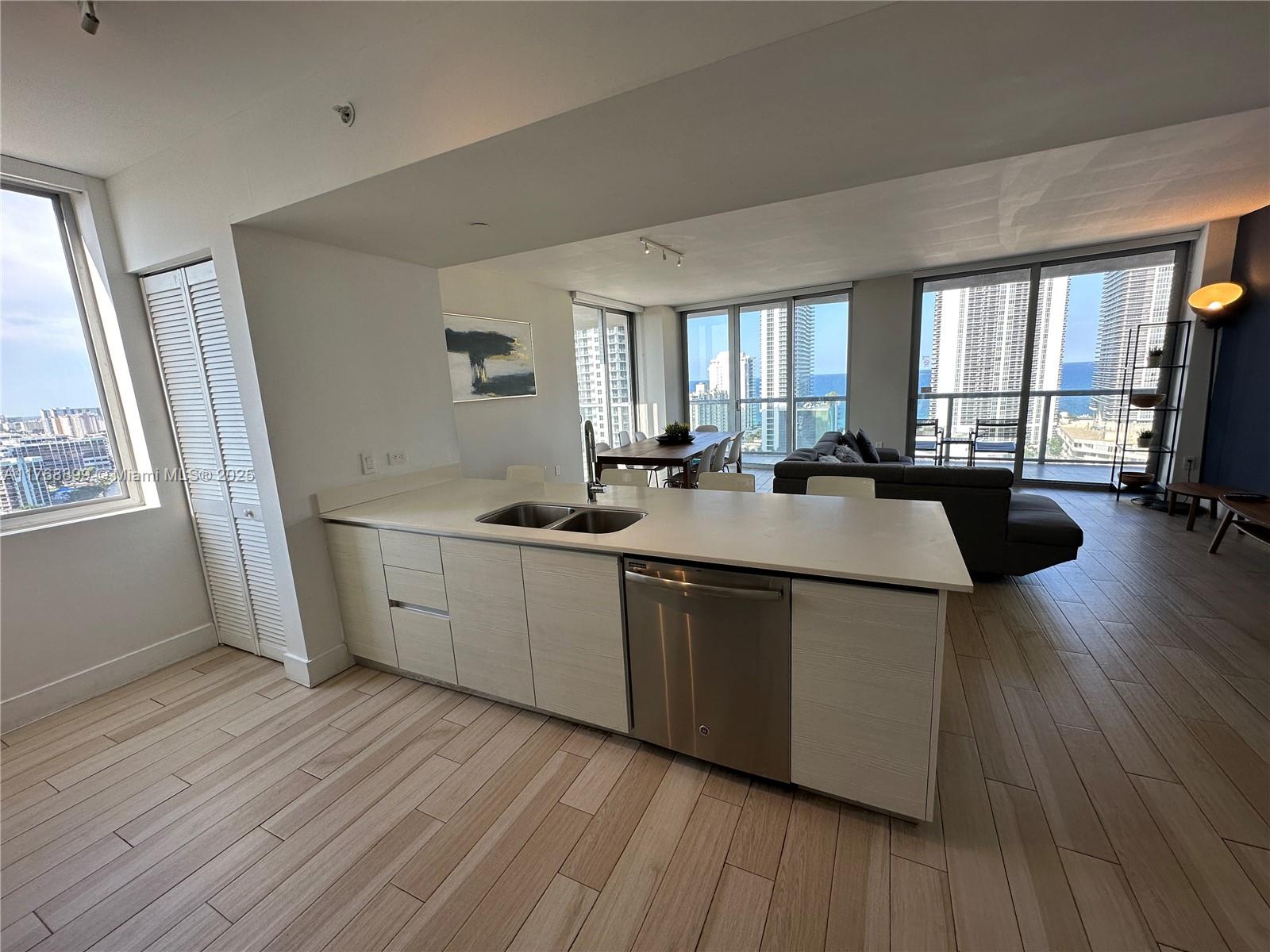 BEACHWALK CONDOMINIUM - Residential