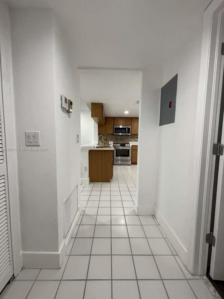 PALM BEACH TRACE CONDO - Residential Lease