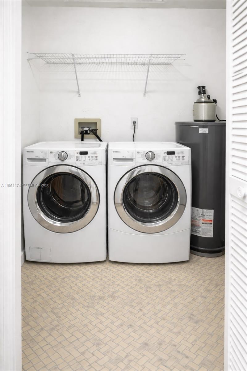 PALM BEACH TRACE CONDO - Residential Lease