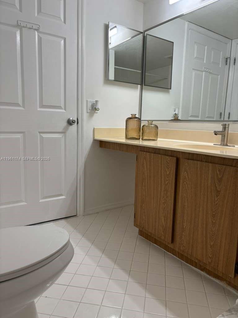 PALM BEACH TRACE CONDO - Residential Lease