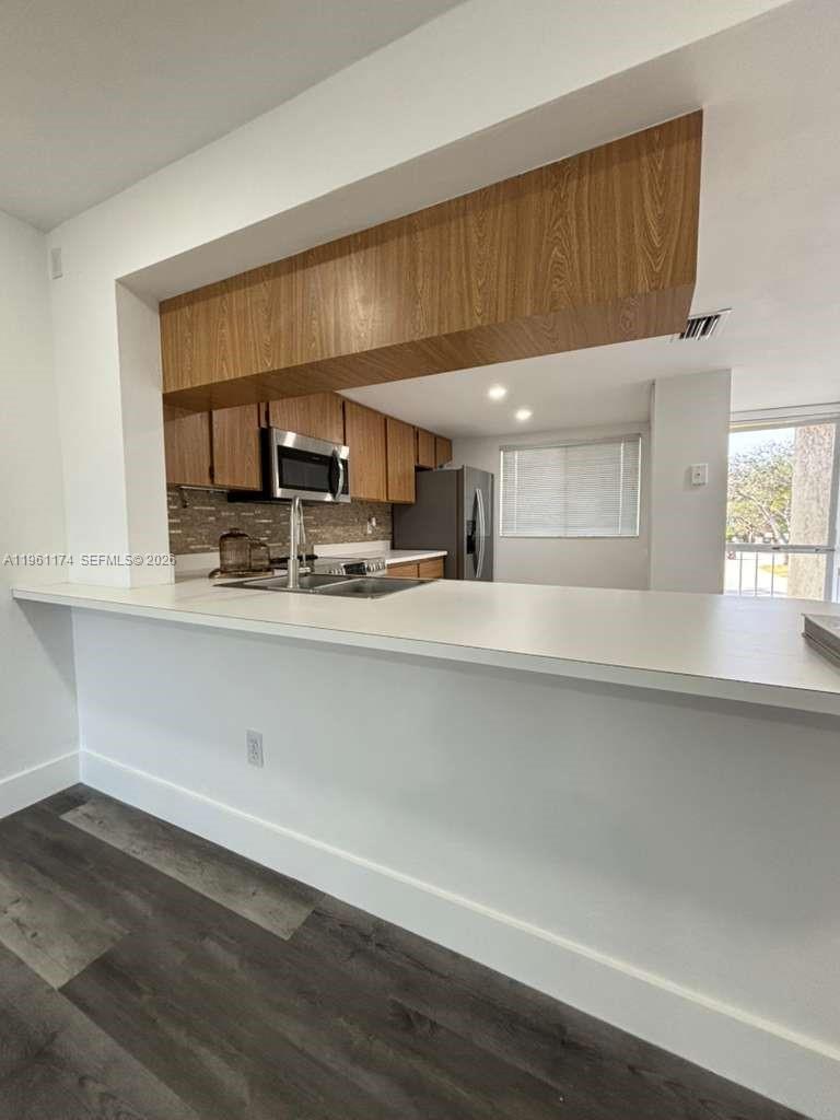 PALM BEACH TRACE CONDO - Residential Lease