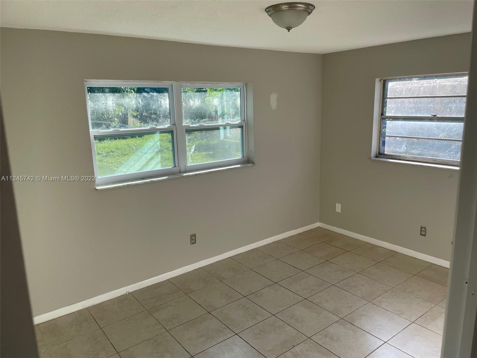 GREENACRES 2 - Residential Income