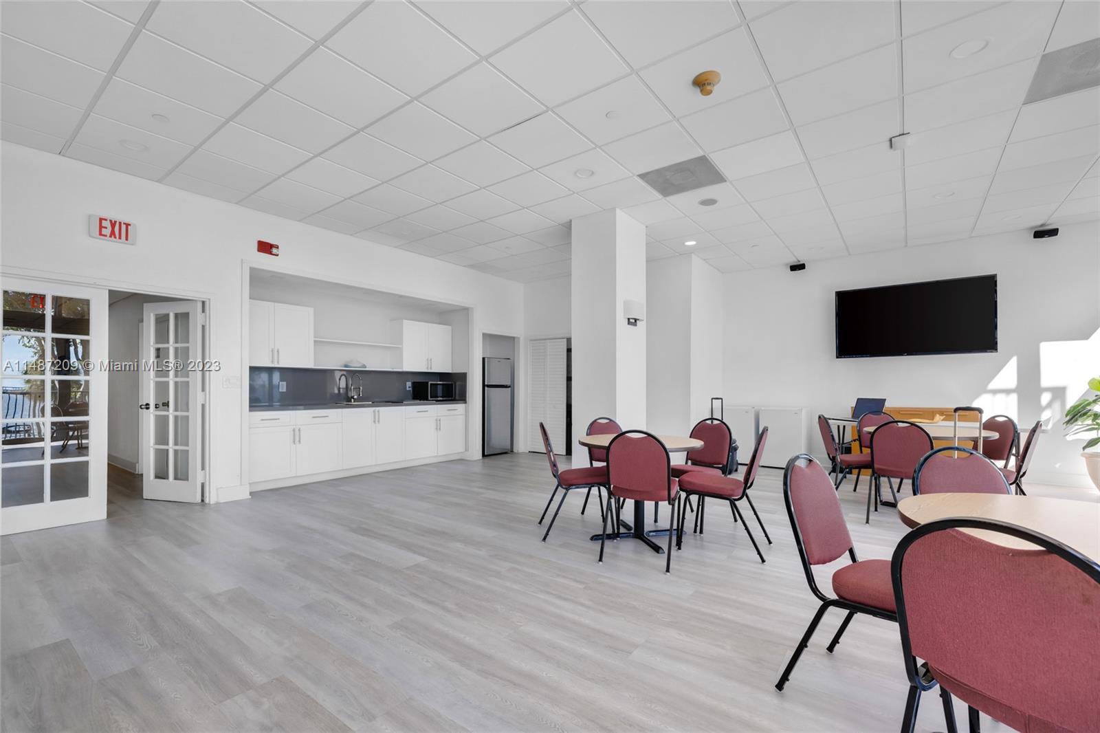 COSTA BELLA CONDO - Residential