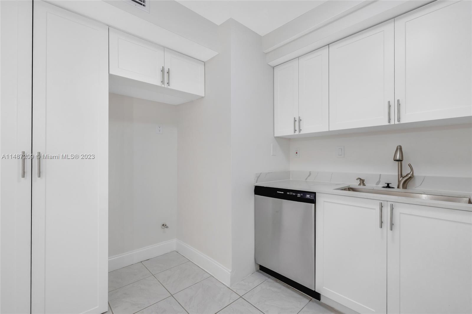 COSTA BELLA CONDO - Residential