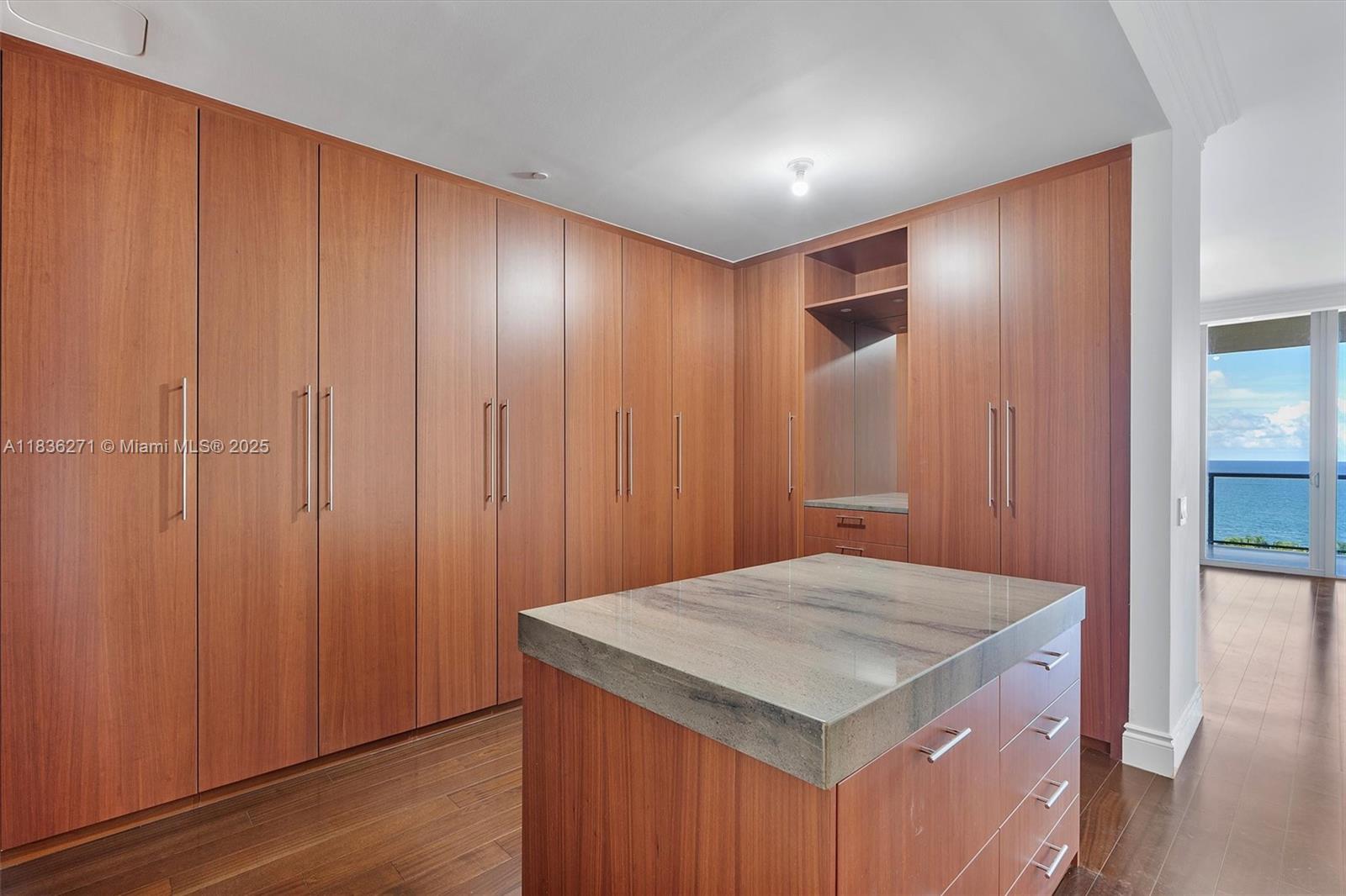 BAL HARBOUR NORTH SOUTH C - Residential