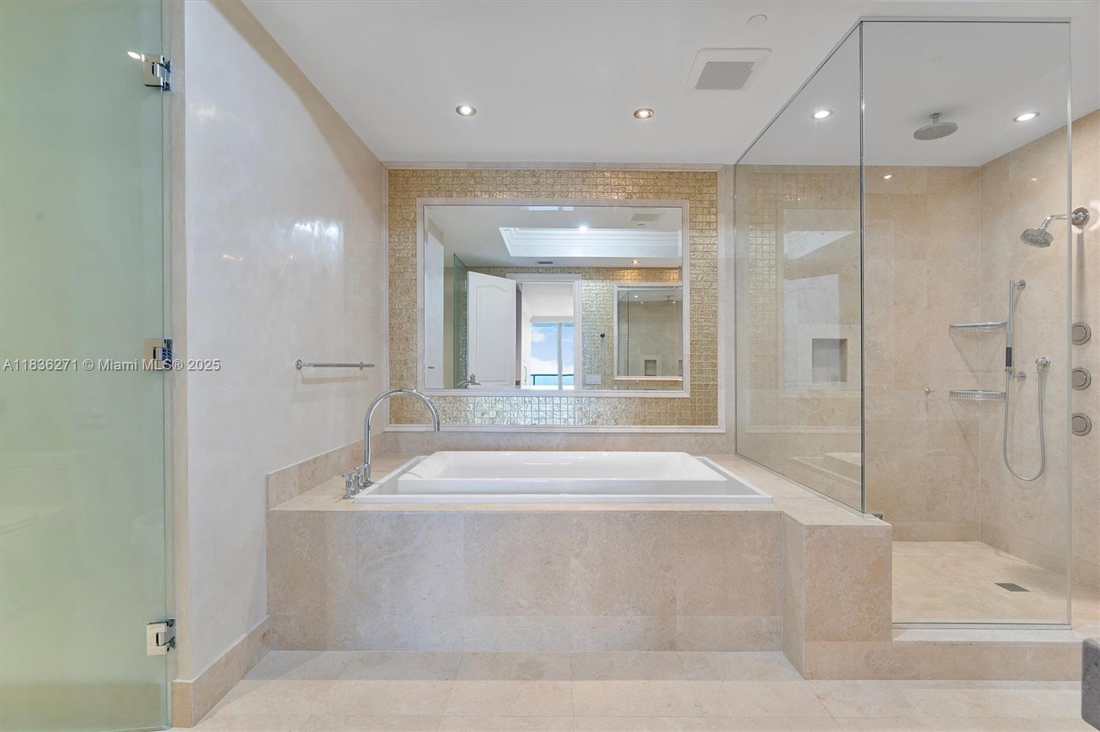 BAL HARBOUR NORTH SOUTH C - Residential