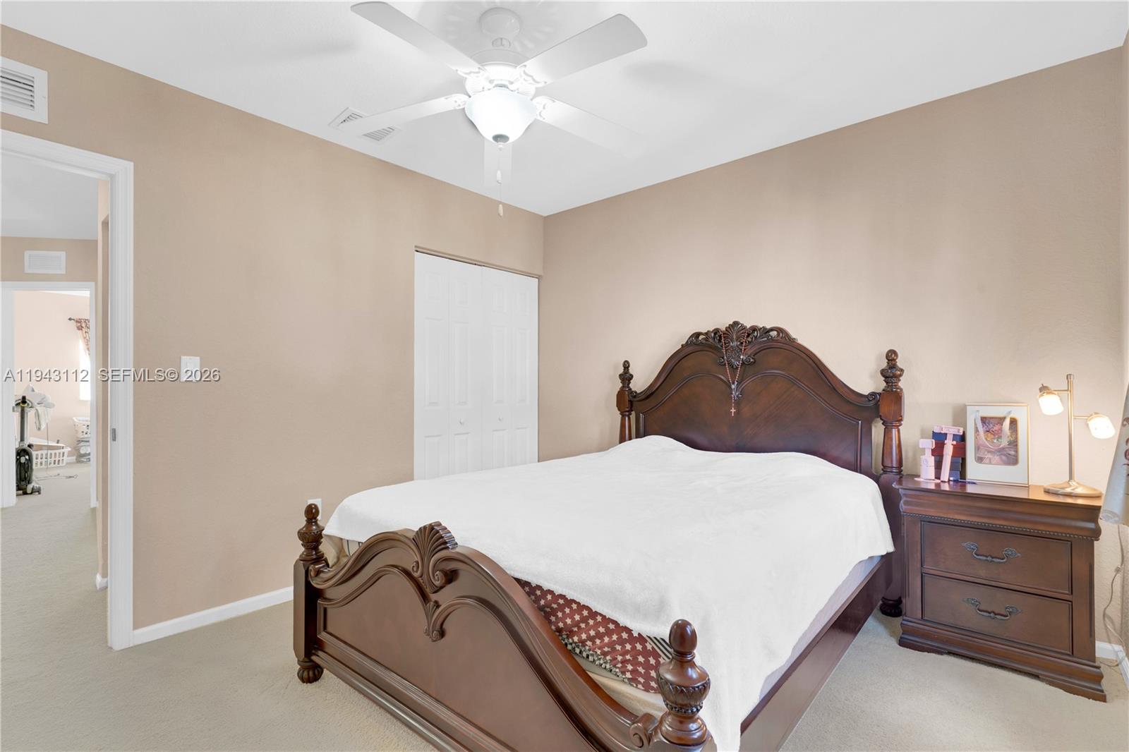 MANDARIN LAKES - Residential