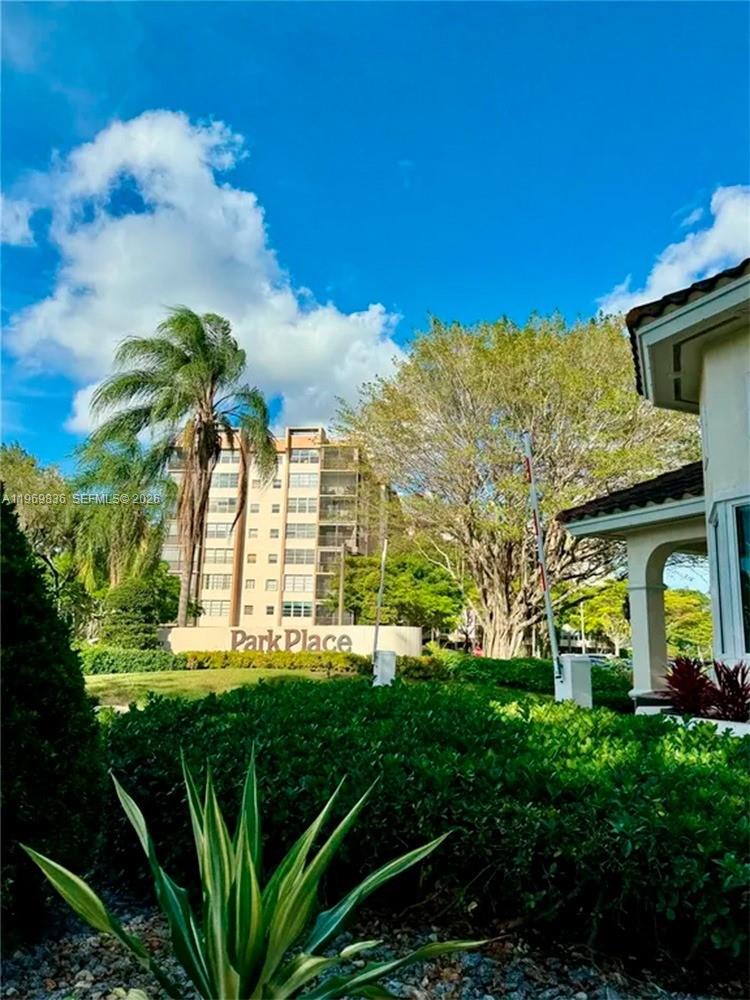 PARK PLACE CONDOMINIUM NO - Residential