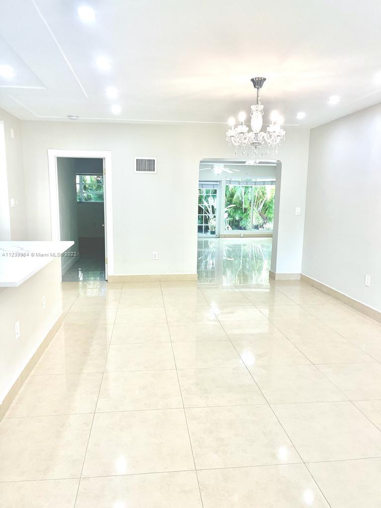 ALTOS DEL MAR NO 4 - Residential Lease