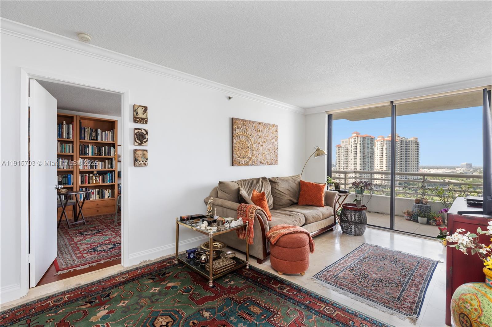 PARC CENTRAL AVENTURA EAS - Residential