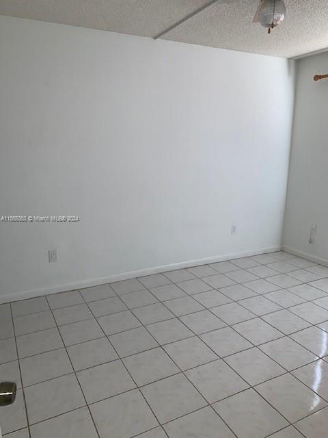 ROZLAND CONDO - Residential Lease