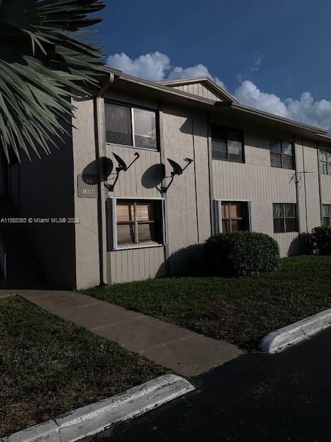 ROZLAND CONDO - Residential Lease