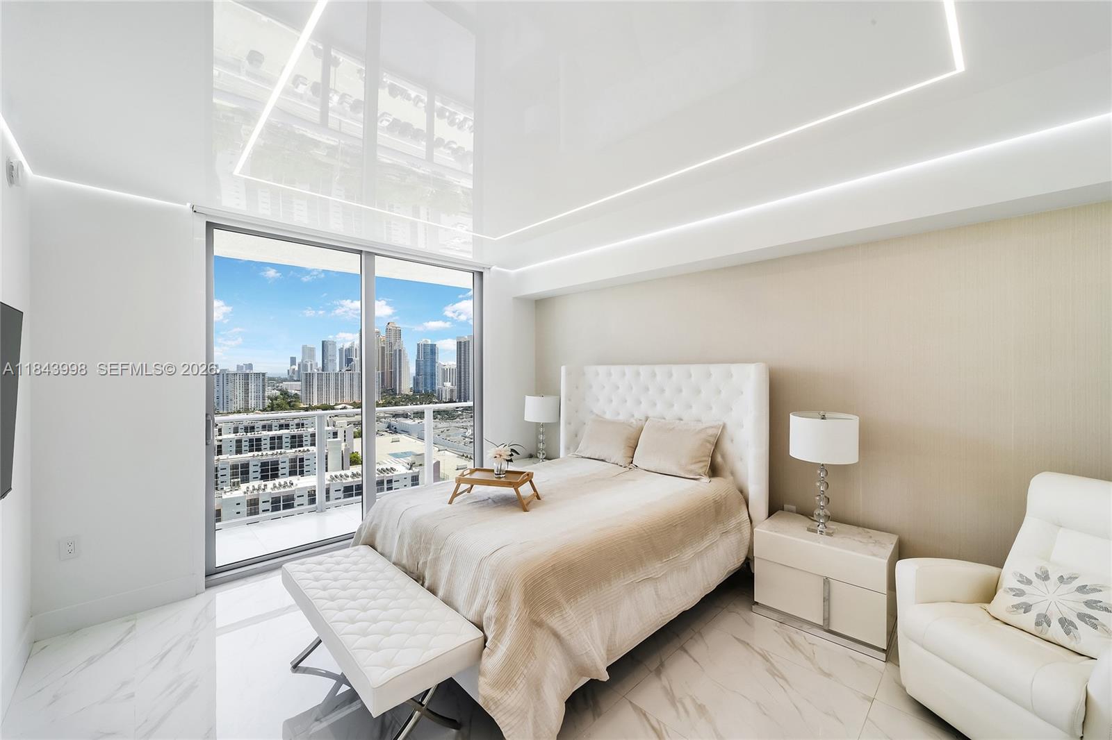 PARQUE TOWERS CONDO - Residential