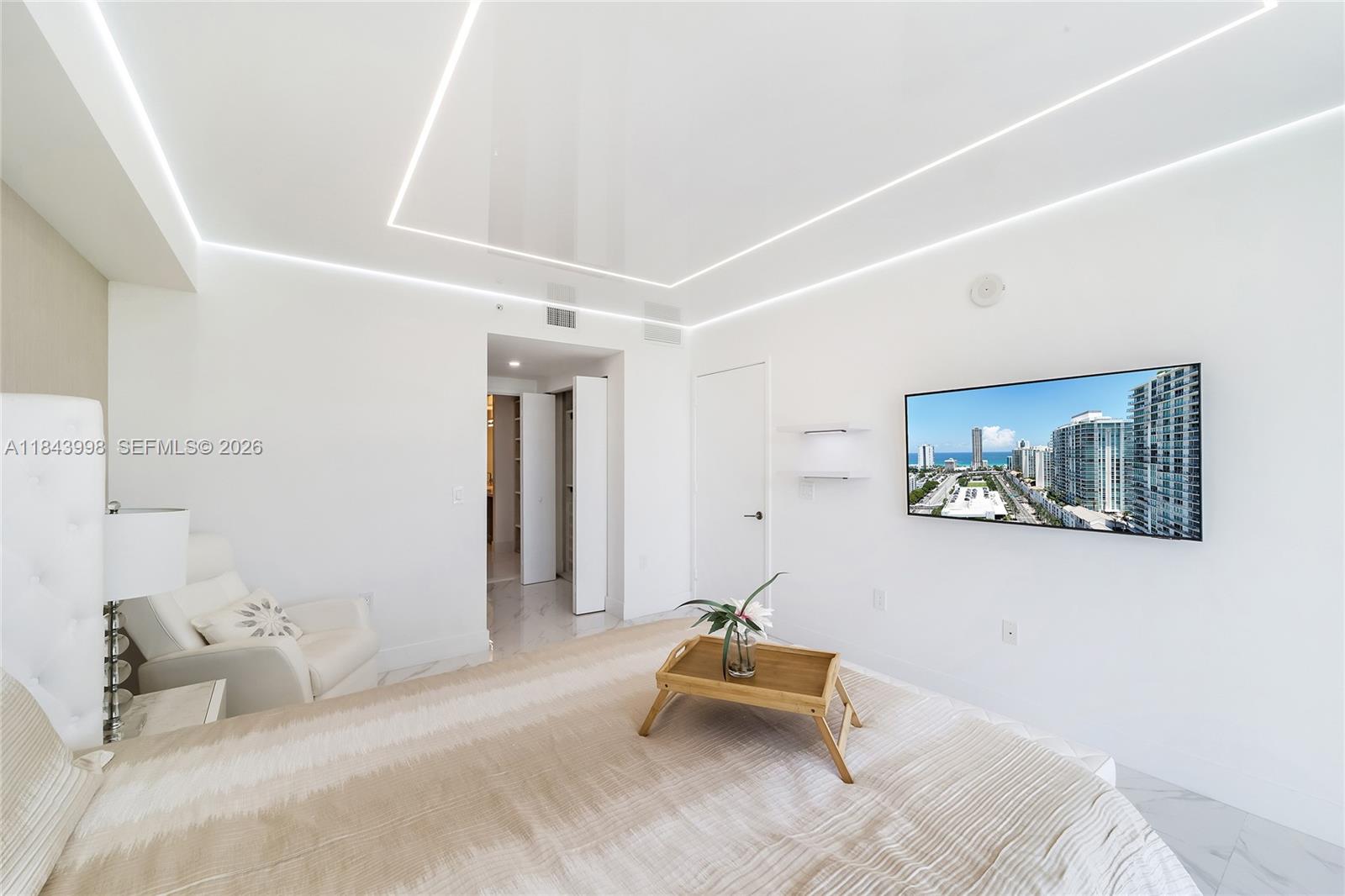 PARQUE TOWERS CONDO - Residential